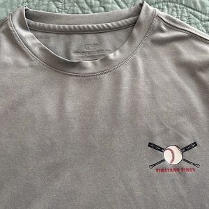 Vineyard Vines performance long sleeve baseball shirt